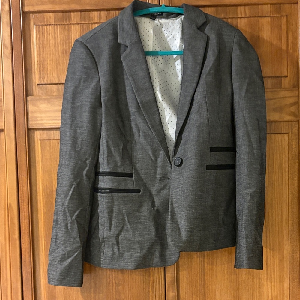 Express Gray Single-Button Blazer with Black Trim Pockets size 4 NWOT
